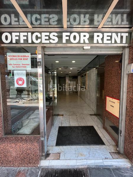 Foto 51bfdd24-ef94-42de-8195-f7725b8433b0. Rent office space in avenida ramón y cajal 2 in Puerto Deportivo Fuengirola
