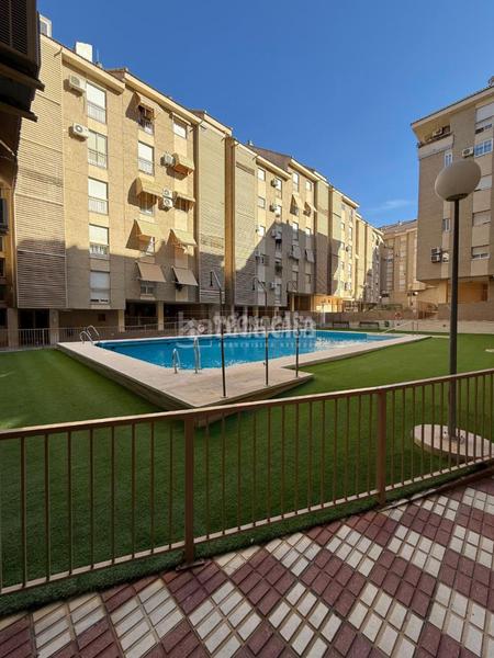 Foto cc602f3d-8533-4842-b43a-f4b695362922. Pis amb aparcament piscina a Peñamefecit - Avda Barcelona Jaén