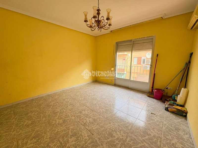 Foto a32e72cf-488d-421b-b6de-48a4e9be9a8c. Pis a Peñamefecit - Avda Barcelona Jaén