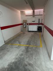 Location Parking voiture en Calle jan 6. Garaje coche mediano