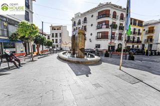 Maison à Calle real 61a. Casa de 4 plantas en el centro del pueblo