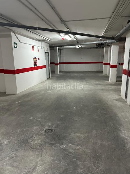 Foto 0af5d59c-0d14-44a4-aa86-8853b7cae23a. Motorcycle parking in calle jaén 6 in Barrio de Zaidín Granada