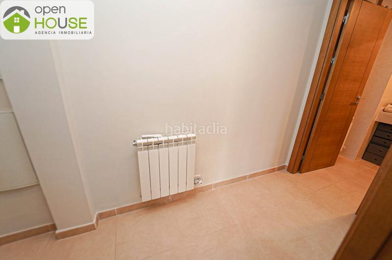 Foto a7f95933-5512-46a7-aa9a-40131ff14537. Piso en calle almeria 2 piso centrico 2 dorm con terraza en Monachil