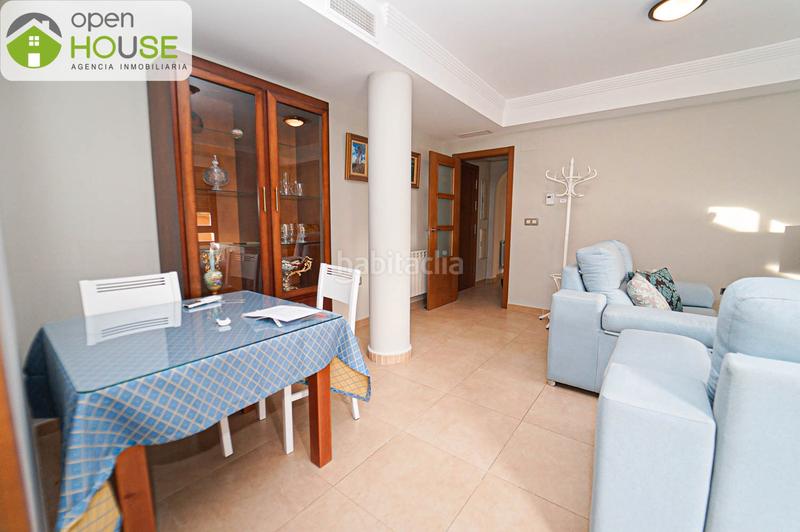 Foto b8bab6a8-db38-42fa-bdf0-2b28d02d80ef. Piso en calle almeria 2 piso centrico 2 dorm con terraza en Monachil