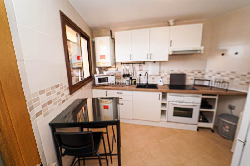 Foto c6666d5b-6a01-4d97-92df-a0c8e87ee918. Piso en calle almeria 2 piso centrico 2 dorm con terraza en Monachil