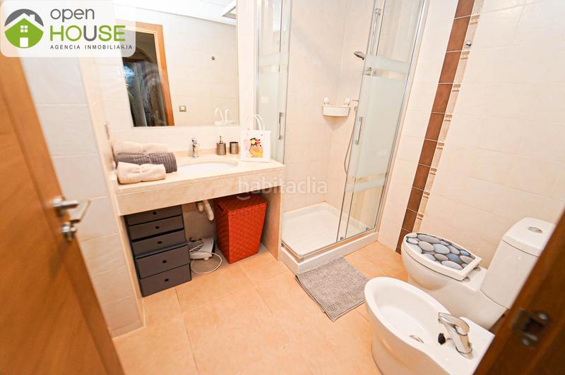 Foto f96ab5cf-65e9-4c5d-8135-03399e25d029. Piso en calle almeria 2 piso centrico 2 dorm con terraza en Monachil