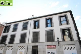 Alquiler Piso  Calle postigo de zárate 1. Piso seminuevo en el centro amueblado