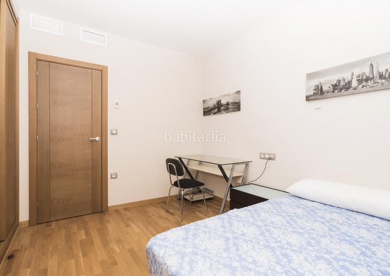 Foto 64e4a702-dc33-4604-8bc0-69b0cf8db416. Appartamento in calle almeria 25 in Barrio de la Vega Monachil