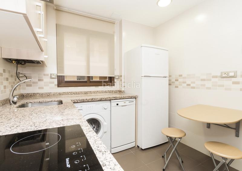 Foto f9cff668-243f-428e-96fd-de836460fc69. Appartamento in calle almeria 25 in Barrio de la Vega Monachil