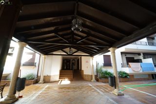 Miete Etagenwohnung in Paseo del río 13. Piso sin muebles 2 dormitorios  y terraza
