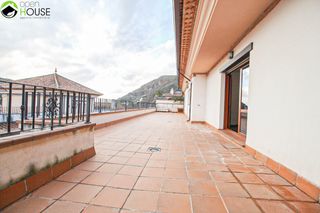Affitto Attico  Paseo del río 13. Atico de 3 dormitorio amueblado  con terraza