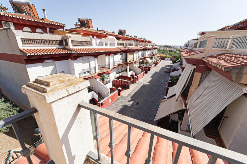 Foto 470bbeeb-b7c9-46c8-b9fc-f12d8d844a23. Casa amb xemeneia calefacció aparcament a Cájar