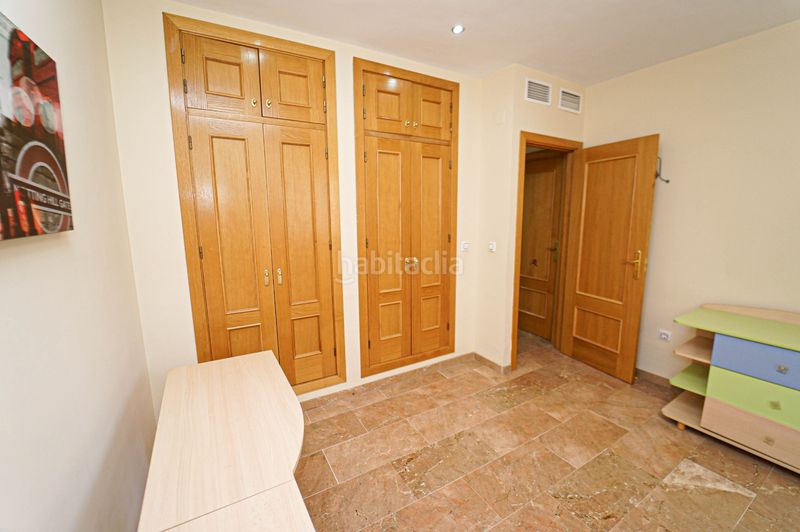 Foto cf2c8610-ad16-4d8f-b1b1-66285cf00af7. Casa amb xemeneia calefacció aparcament a Cájar