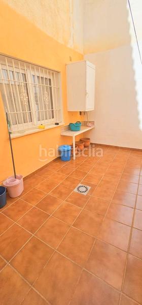 Foto 1f61a87f-4edc-4fe1-a38b-67b712227d62. Casa adossada amb aparcament piscina a El Tomillar Torre del Mar