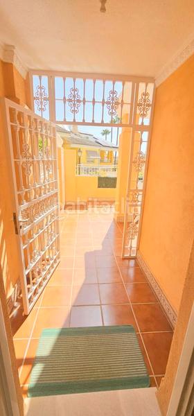 Foto 3f442dc1-1d1a-4972-9cef-083f19449880. Casa adossada amb aparcament piscina a El Tomillar Torre del Mar