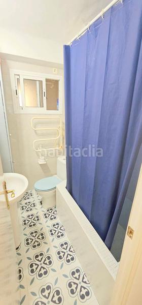 Foto 40033017-6996-4e68-80bd-892fe1bb2fd3. Pis a Paseo Marítimo de Levante Torre del Mar