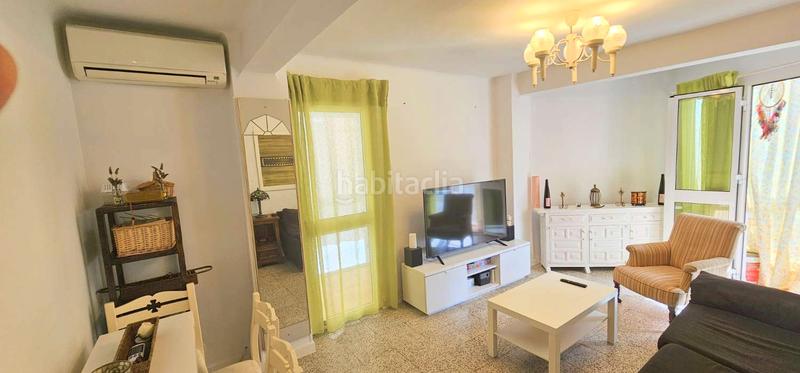 Foto 9875ea5c-d613-4b1f-bafc-2c5d1a500906. Pis a Paseo Marítimo de Levante Torre del Mar