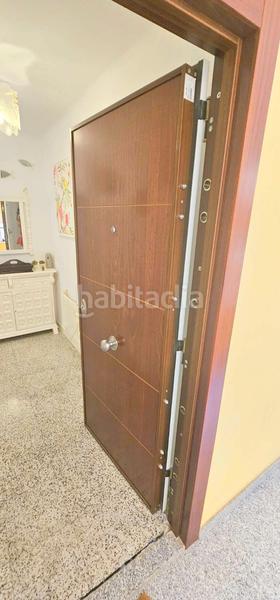 Foto 2bd7ac7a-4937-4b55-a5a3-fadf83c421f7. Piso en Paseo Marítimo de Levante Torre del Mar