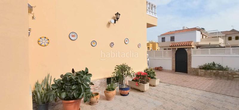 Foto 441ac69b-c294-4869-af0d-35932cc5d966. Chalet mit parking pool in El Tomillar Torre del Mar