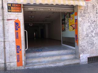 Local commercial dans Marianao. Local comercial
