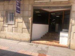 Rent Business premise in Centre. Local comercial