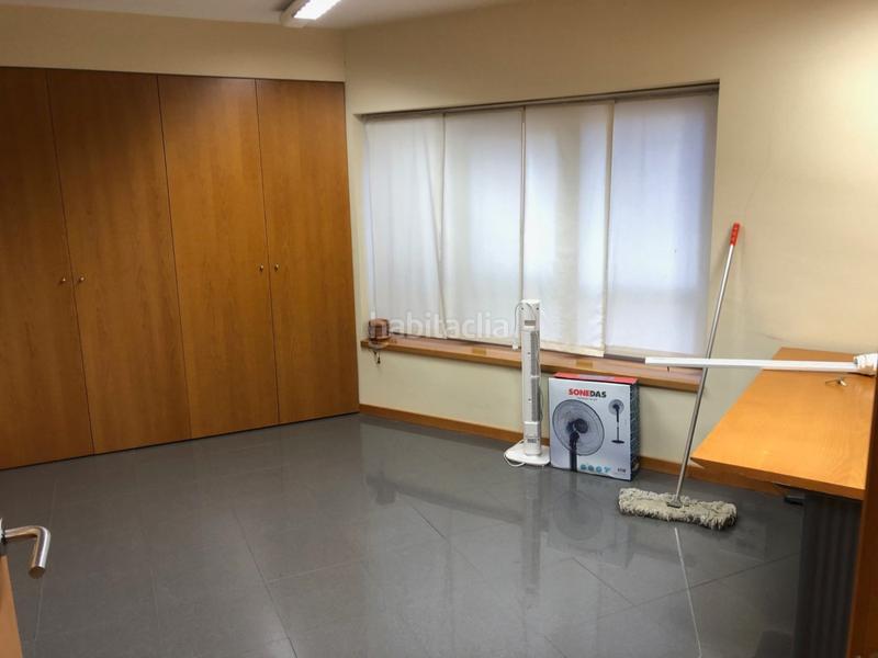 Foto 5cf227f9-0cec-465d-9cbf-0f2ff275d964. Alquiler local comercial local de 140m2 muy centrico. en Sant Boi de Llobregat