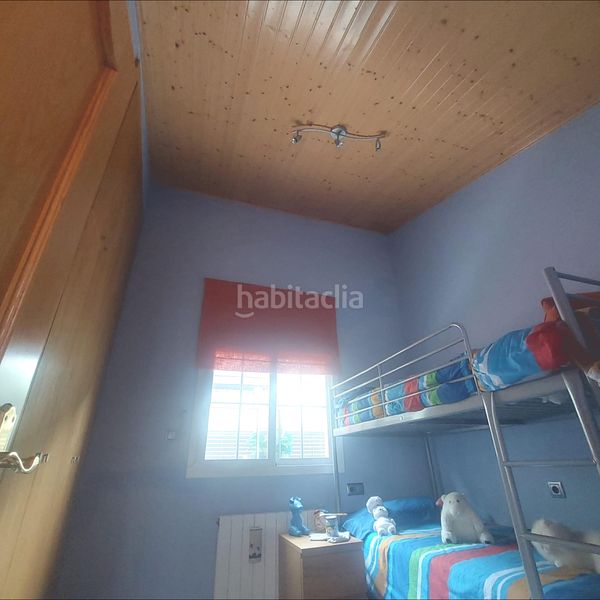 Foto 477130e4-4051-4c63-9dcb-472200e07929. Chalet  con amplio garaje en Abrera