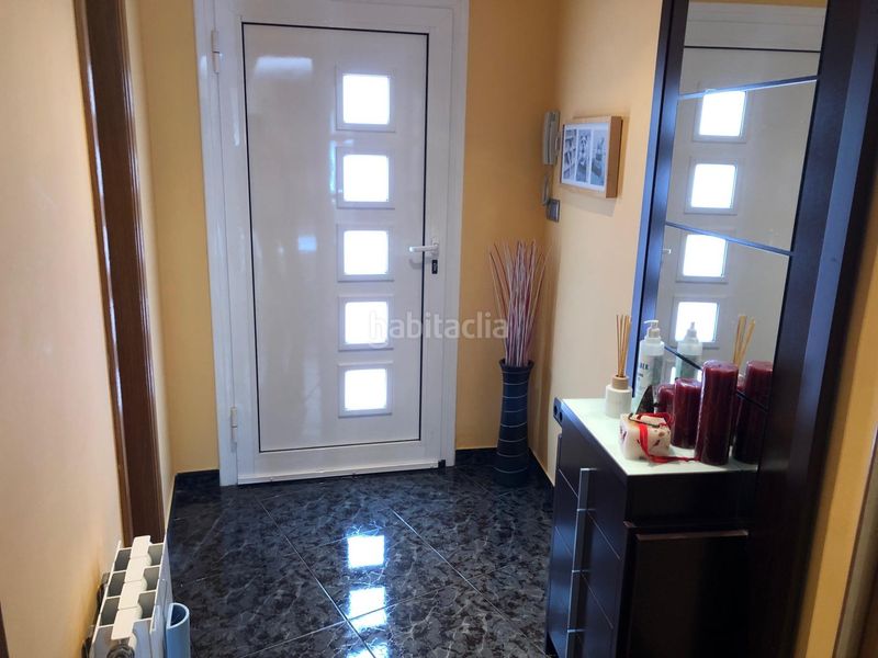 Foto 4d059e8c-079d-45b4-b326-f96c3c1ae42b. Chalet  con amplio garaje en Abrera