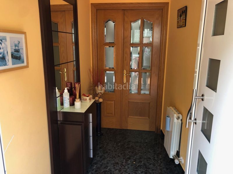 Foto cf5c779f-0fce-4831-9411-111a1fe9790a. Chalet  con amplio garaje en Abrera