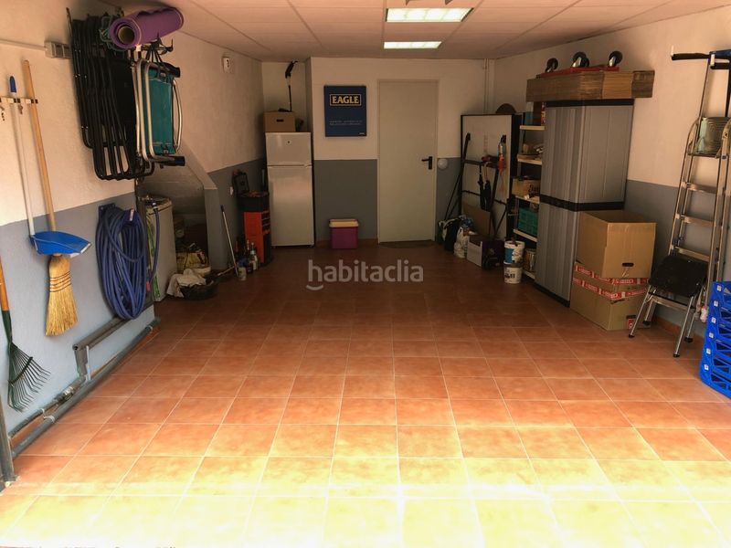 Foto f17e9930-8be4-4c1f-b8ec-47c1a1800ed4. Chalet  con amplio garaje en Abrera