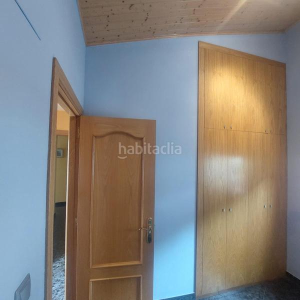 Foto 8fb49555-d9ad-4b28-80b4-f5c4375de734. Chalet avec chauffage dans Abrera