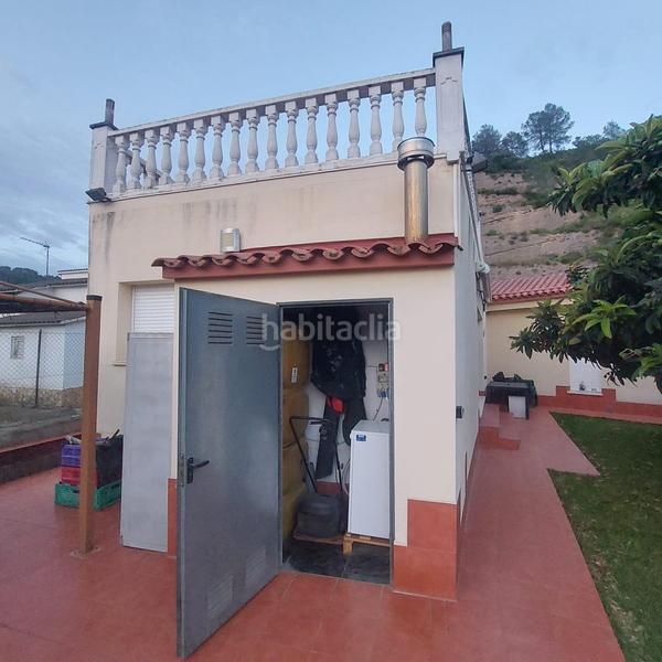 Foto b5f4393e-fef6-4bf6-b664-fbe8e011711c. Chalet avec chauffage dans Abrera