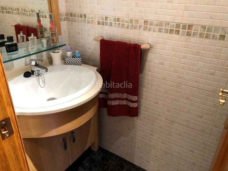 Foto dc989af6-3eac-4c4b-b94a-f148d214c61b. Chalet avec chauffage dans Abrera