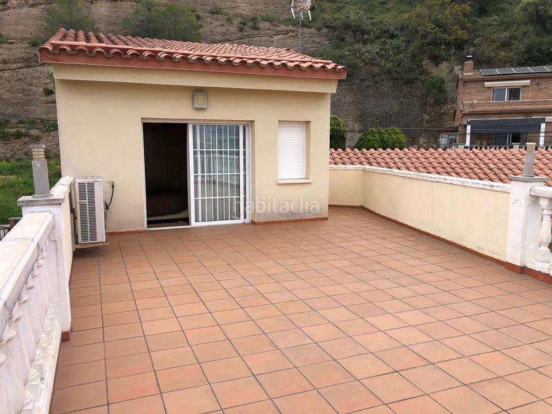 Foto e2a90798-0e37-46f8-aef8-655fa17beff3. Chalet avec chauffage dans Abrera