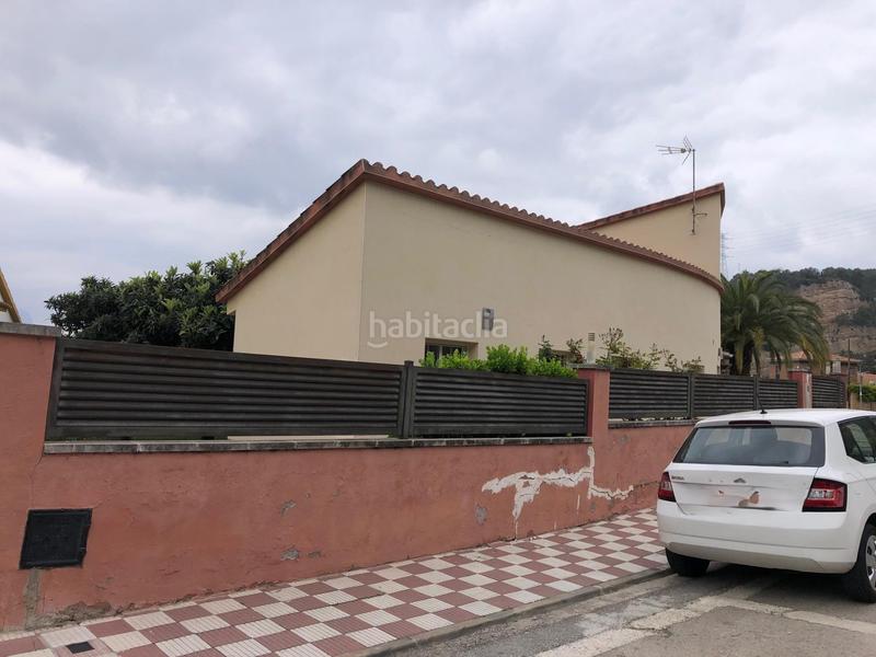 Foto f4600e65-adac-4caa-b732-ebe50a500b3e. Chalet avec chauffage dans Abrera