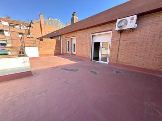 Àtic a Sagnier-Plaça de Catalunya. Amplio ático en el prat de llobregat con terraza privada