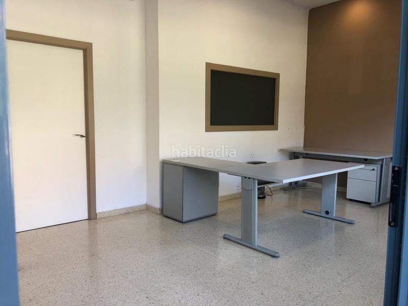 Foto 1694f549-971b-4144-b472-908170cffa7b. Alquiler local comercial despacho montado en Vinyets-Molí Vell Sant Boi de Llobregat