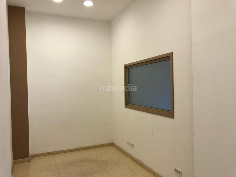 Foto c68c65bd-ebc5-4e35-a45c-967237e3c086. Location local commercial dans Vinyets-Molí Vell Sant Boi de Llobregat