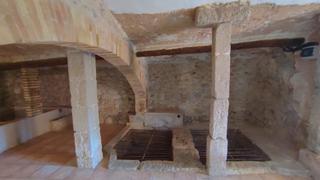 Bauernhof in Cardona. Una buena inversion!!!