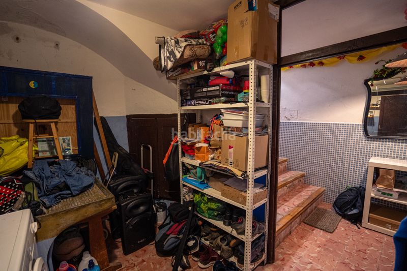 Foto b0f95a06-c025-4e58-8ecb-71da2f8dbb2a. Casa adossada a Mura