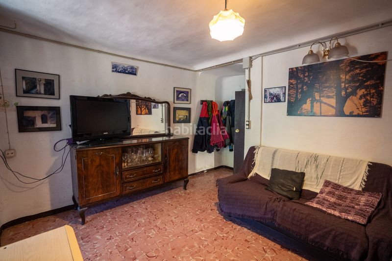 Foto cec952ff-192e-4c23-badb-0d5d01c8c743. Casa adossada a Mura