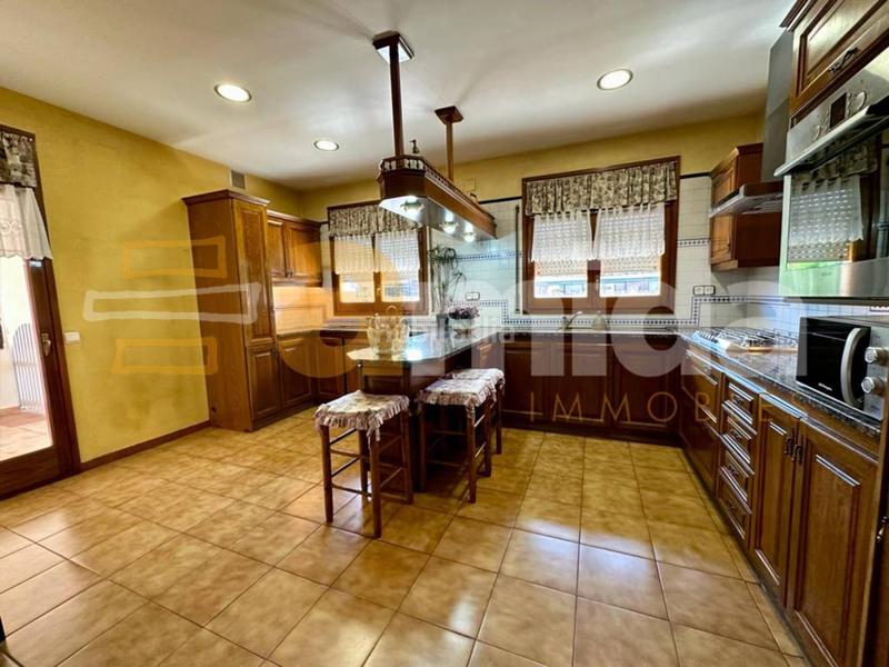 Foto 0b248cba-c2e7-4484-b18c-2dfe86992e83. Maison avec chauffage parking piscine dans Centre Sabadell