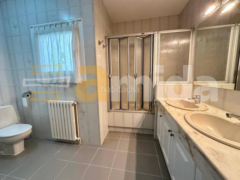 Foto 0cefa774-601e-44b1-a4fe-39e80c8d6348. Maison avec chauffage parking piscine dans Centre Sabadell