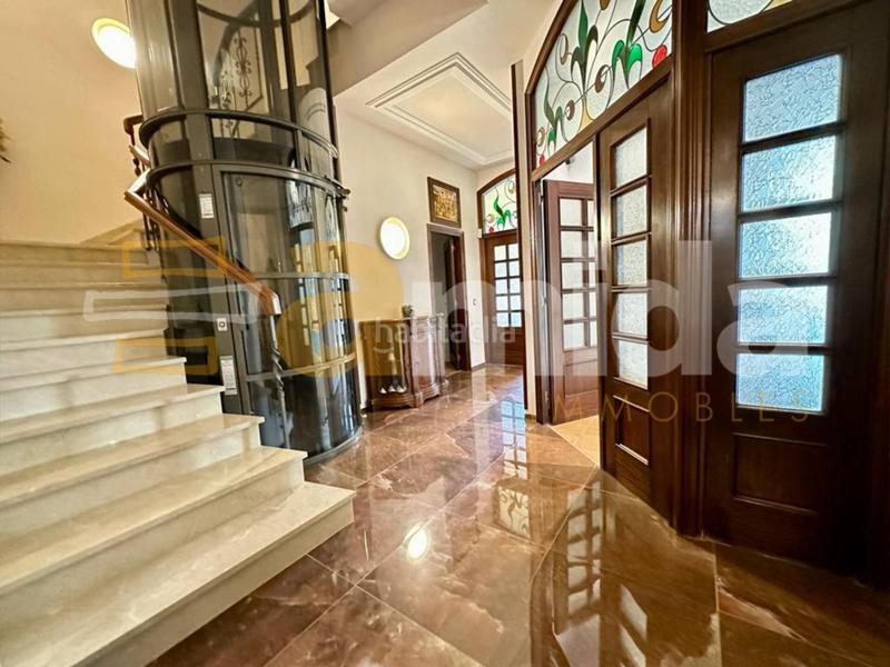 Foto 3a5f50e8-622f-4f07-b4c7-f4afae7f3a9d. Maison avec chauffage parking piscine dans Centre Sabadell