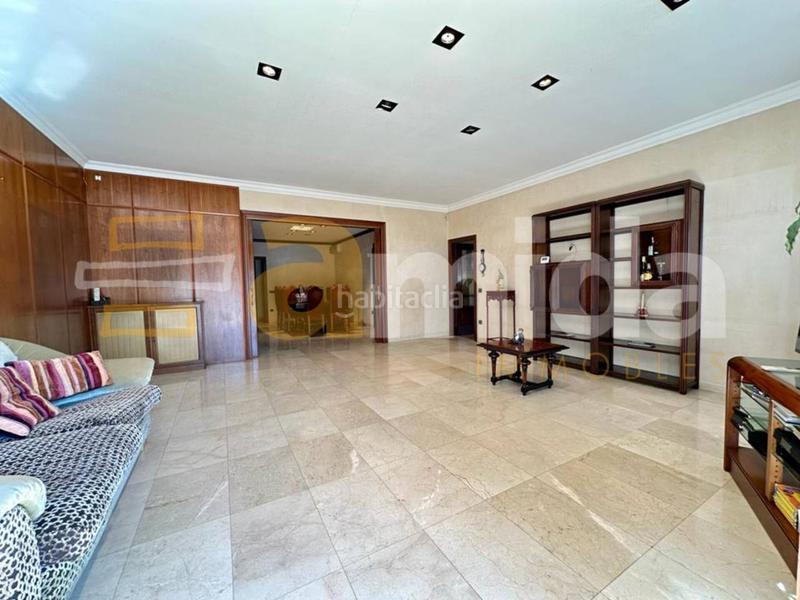 Foto 48732edf-0747-4975-8d20-878bb77001d4. Maison avec chauffage parking piscine dans Centre Sabadell