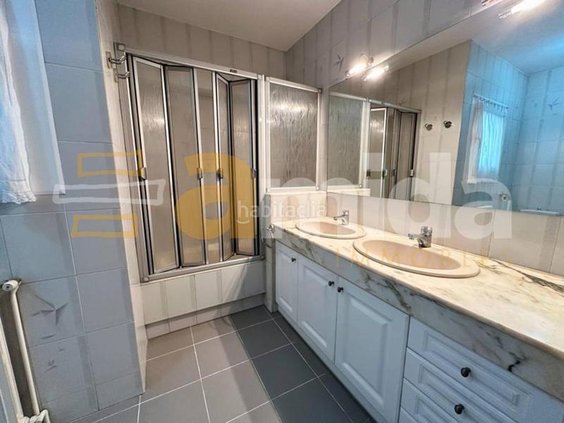 Foto 48af118a-d056-409f-8dfb-93aa68993ce6. Maison avec chauffage parking piscine dans Centre Sabadell