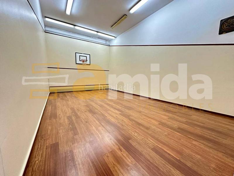 Foto 4ce49a59-2e62-46d2-8aa9-0d0590a7753a. Maison avec chauffage parking piscine dans Centre Sabadell