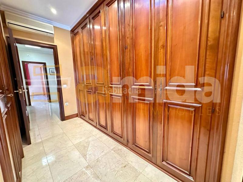 Foto 5e07925f-b2f4-4cf0-8b05-bbbed1e7087d. Maison avec chauffage parking piscine dans Centre Sabadell