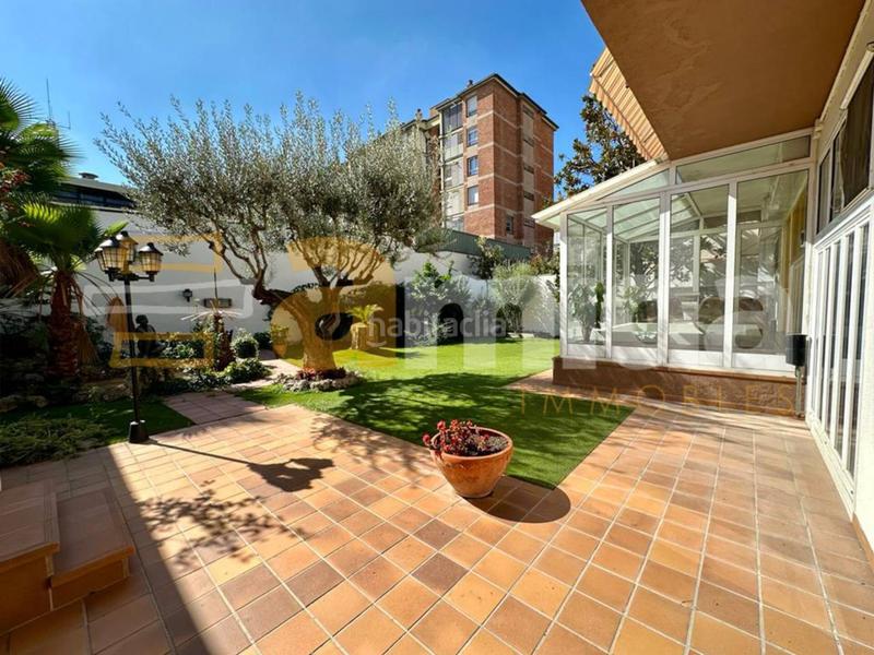 Foto 684a8c00-a322-4936-93e4-73b2f1a9e397. Maison avec chauffage parking piscine dans Centre Sabadell