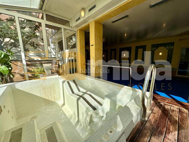 Foto 7d776632-a219-4cbb-9c38-d7b8c2c5ab07. Maison avec chauffage parking piscine dans Centre Sabadell